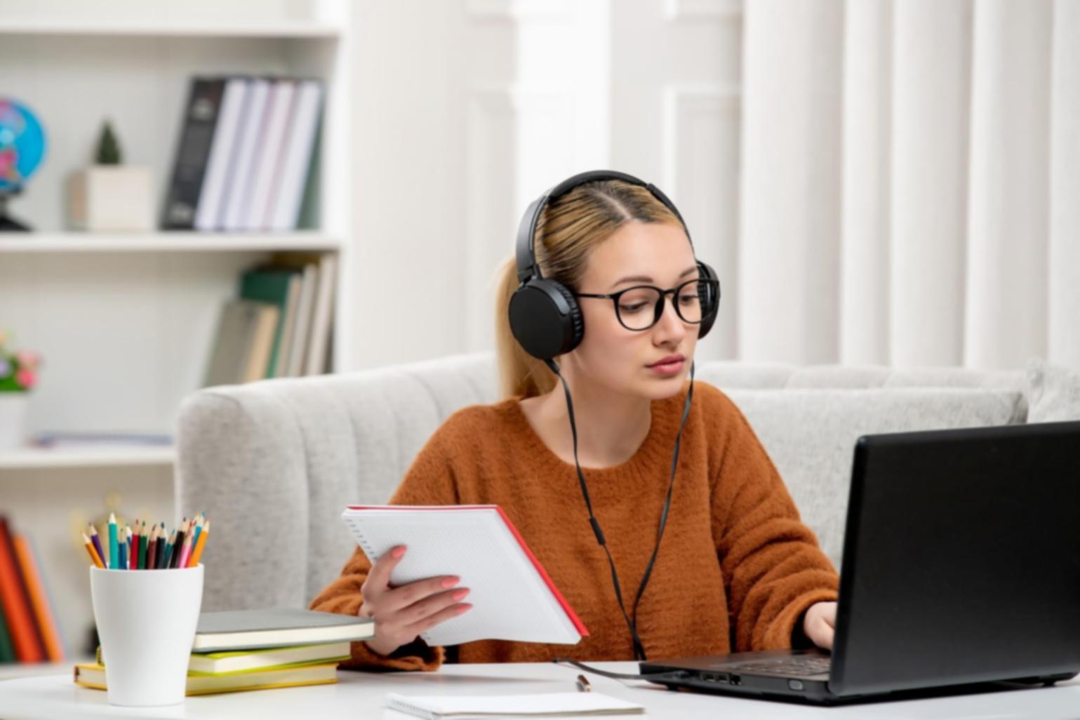 Professionelle Finanzberatung im modernen Büroumfeld